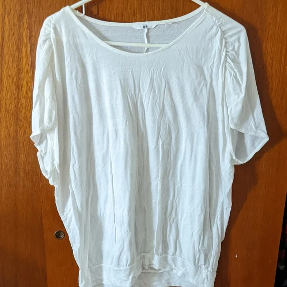 uniqlo batwing top
